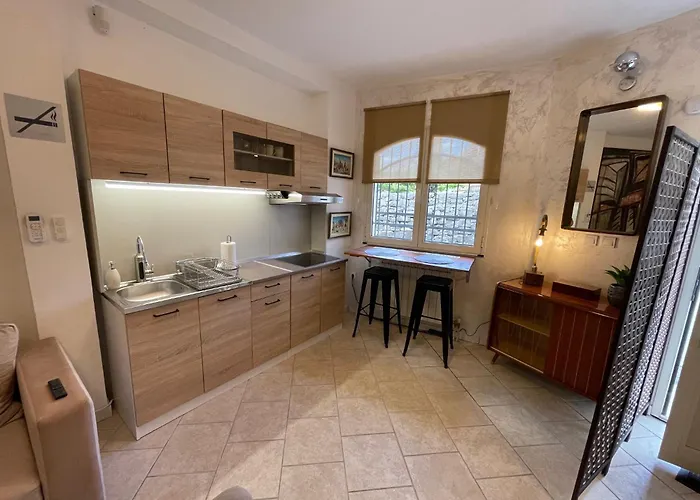 Sahat Kula Apartment *